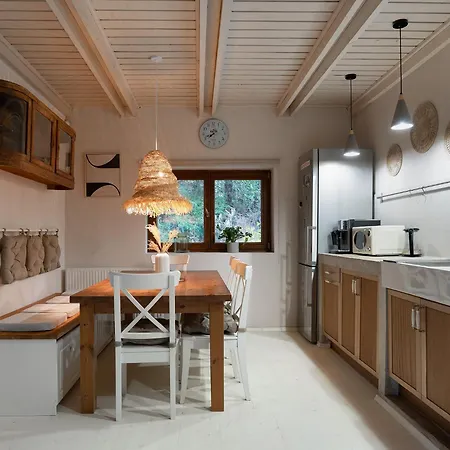 Casa vacanze Lesny Dom W Okolicy Zegrza Dzierzenin