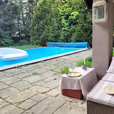 Lesny Dom W Okolicy Zegrza Casa vacanze Dzierzenin